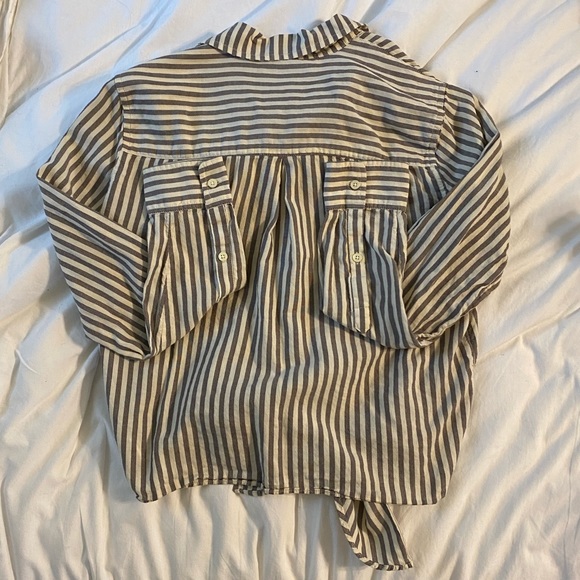 Madewell tie front button down in Maitland Stripe - Picture 3 of 4